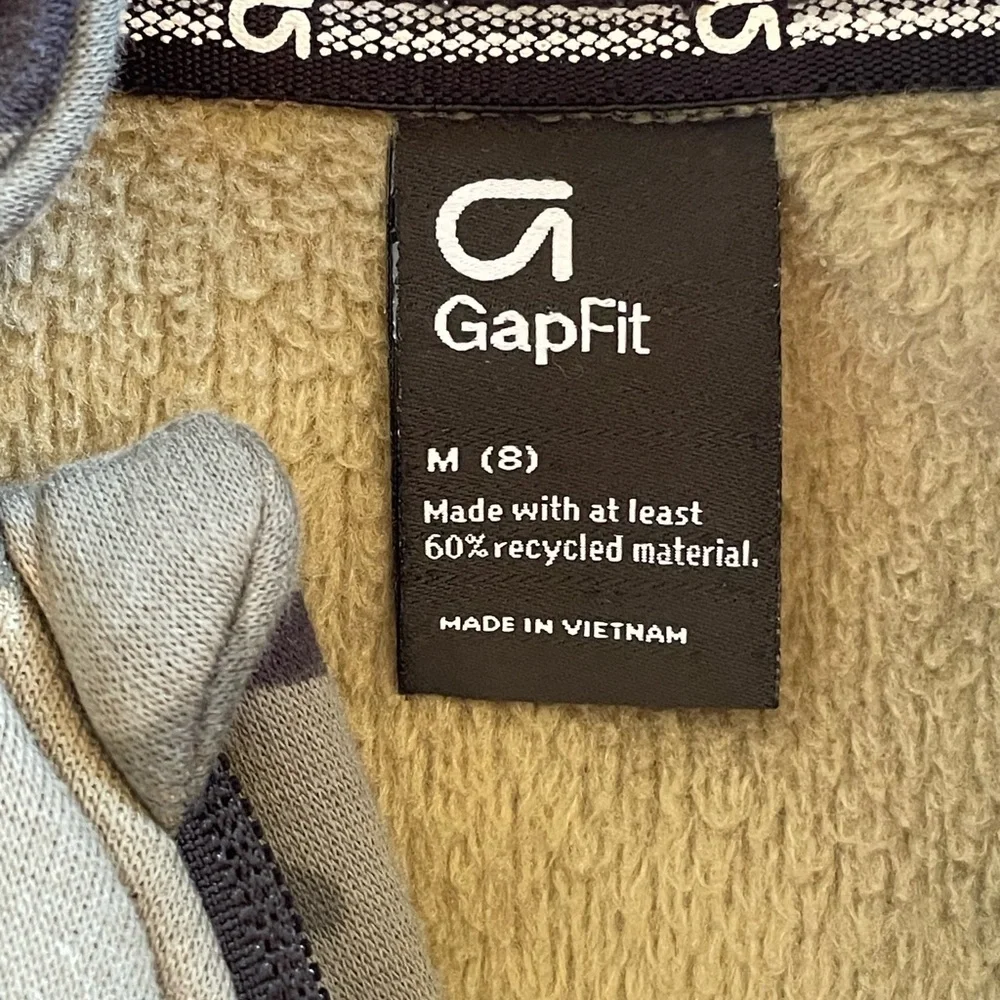 GAP Kids Camouflage Jacket - Green and Gray Size 8-9 or‎ Medium